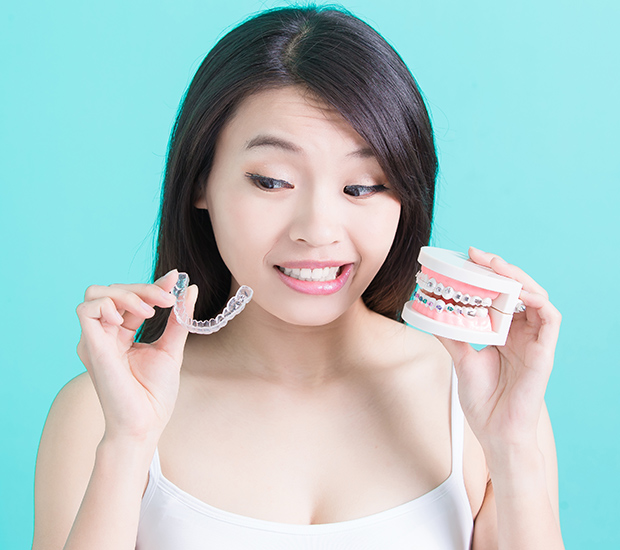 Houston Invisalign vs Traditional Braces